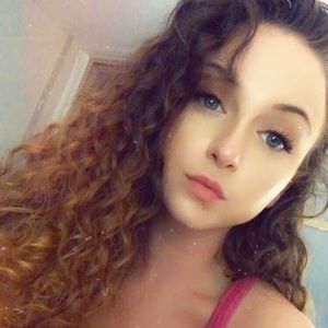 Meet your Posher, Kendra